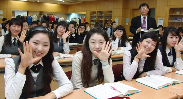 上海外国语大学(上外)韩国本科留学预科班项目