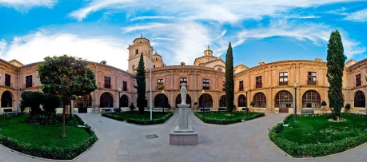 西班牙武康大学在世界的排名多少？